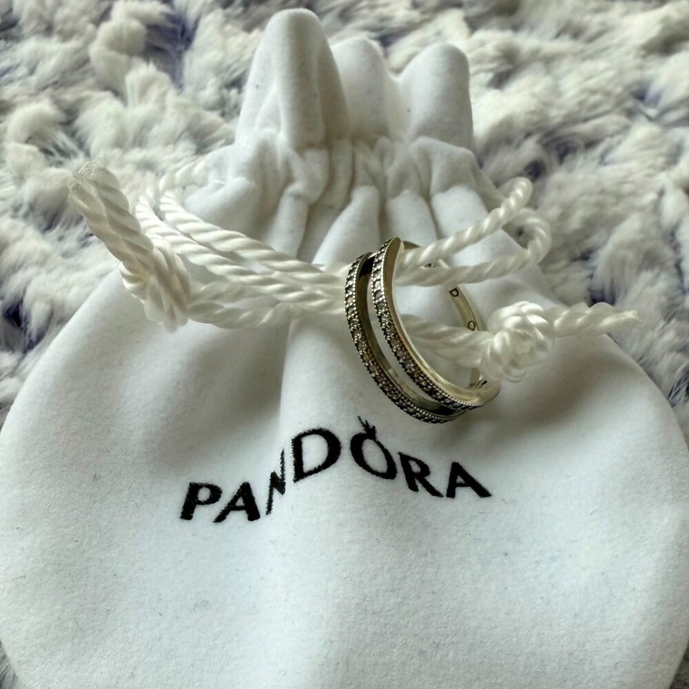 NWOT Pandora Dual Band Pave Ring